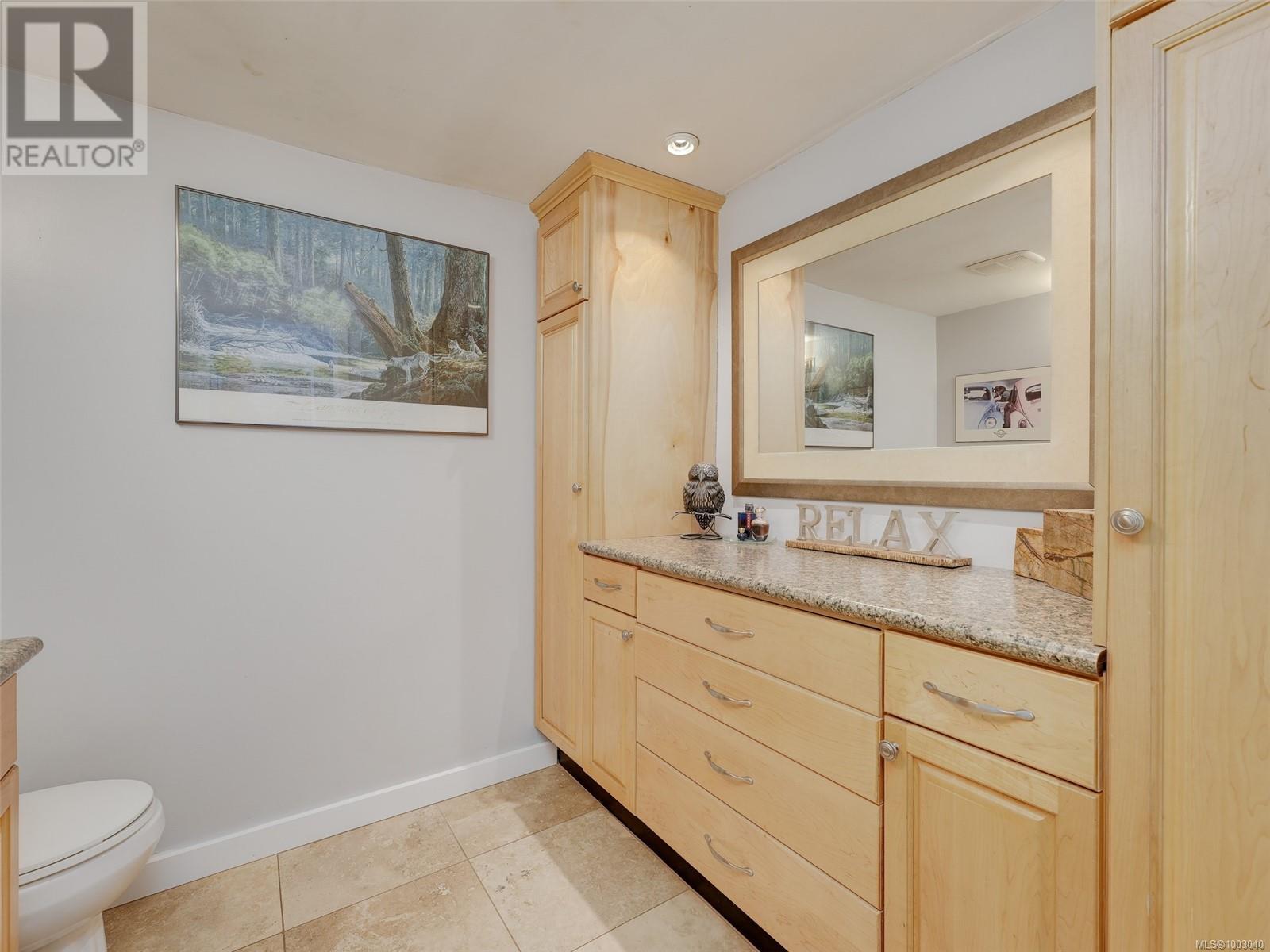 2670 Claude Rd, Langford