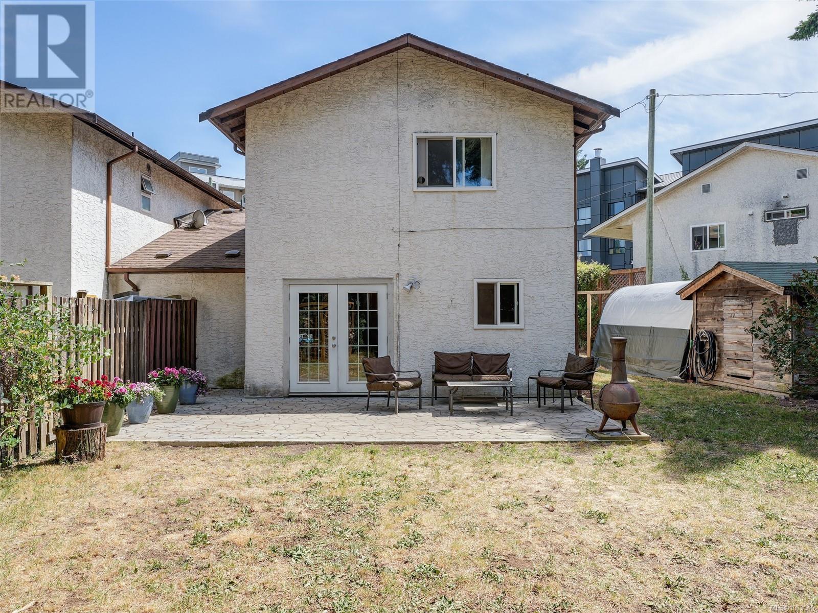 2670 Claude Rd, Langford