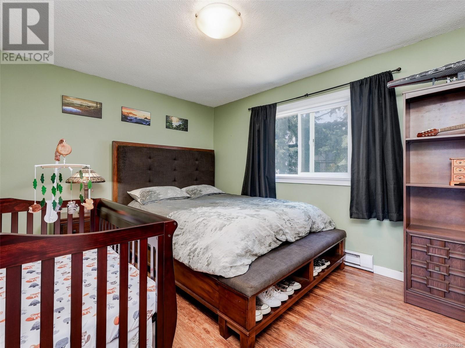 2670 Claude Rd, Langford