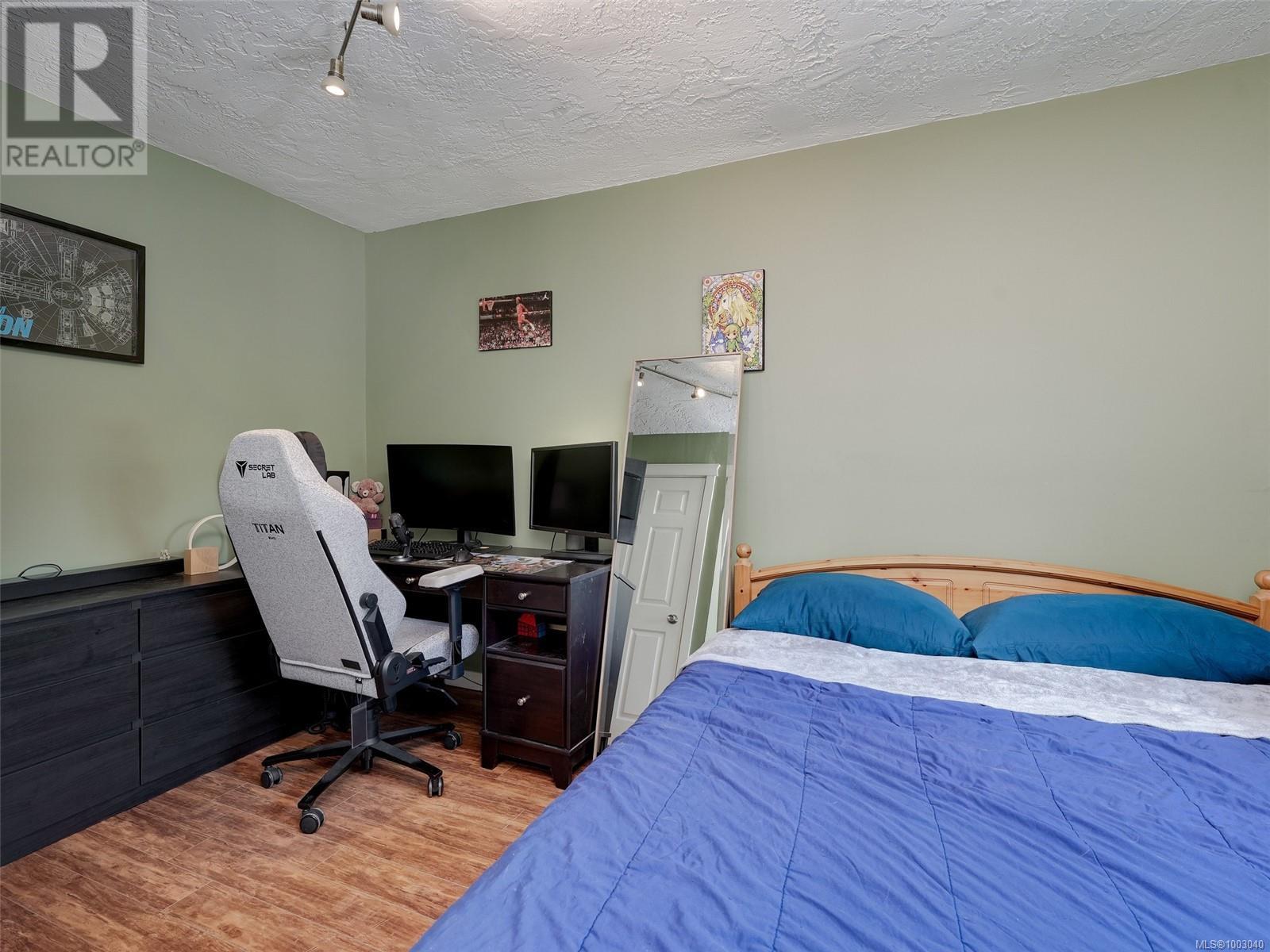 2670 Claude Rd, Langford