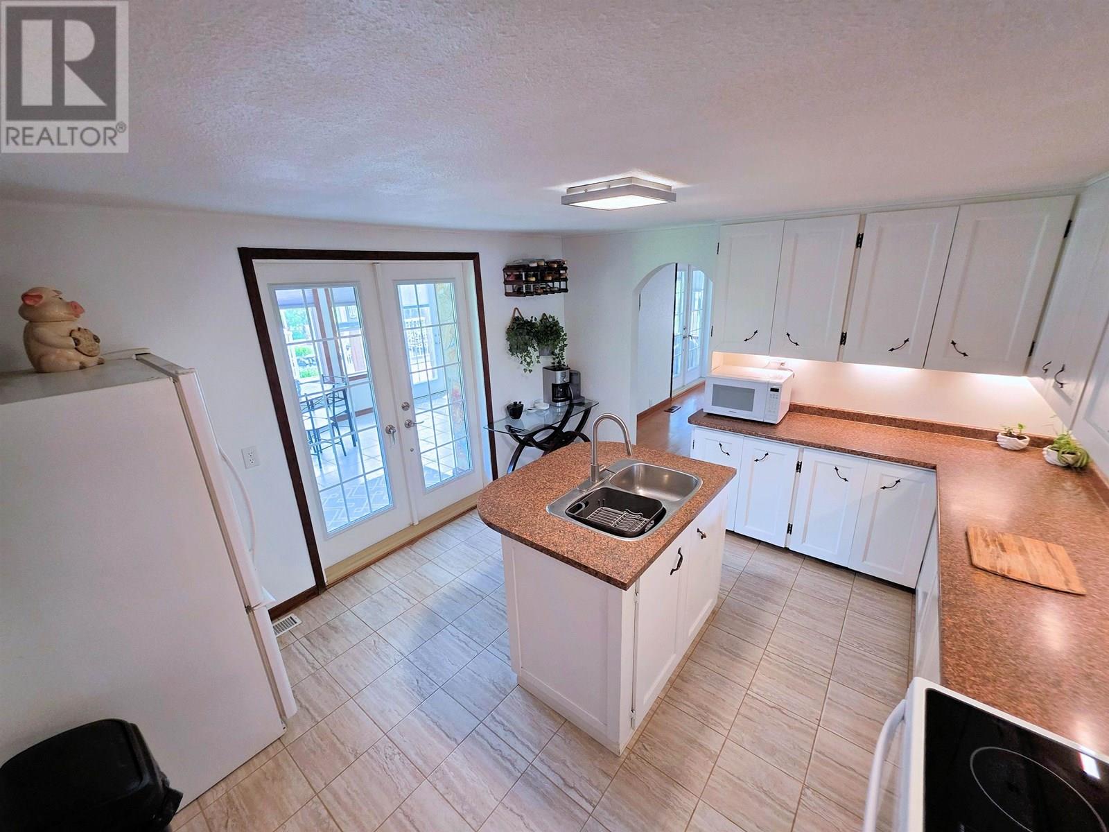 Photo 5 of 14940 Robinson Road, Prince George BC