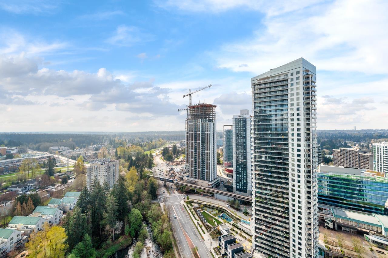 Photo 3 of 3805 13696 100 Avenue, Surrey BC