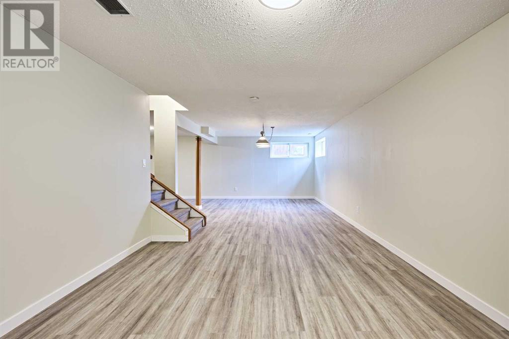 Single Family House for Sale in  Citadel Ridge Close NW Citadel Calgary 