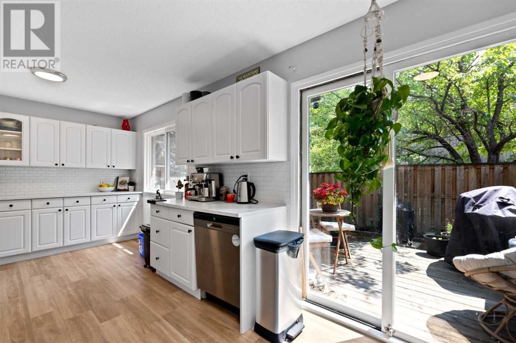 Single Family House for Sale in    Street SW Oakridge Calgary 