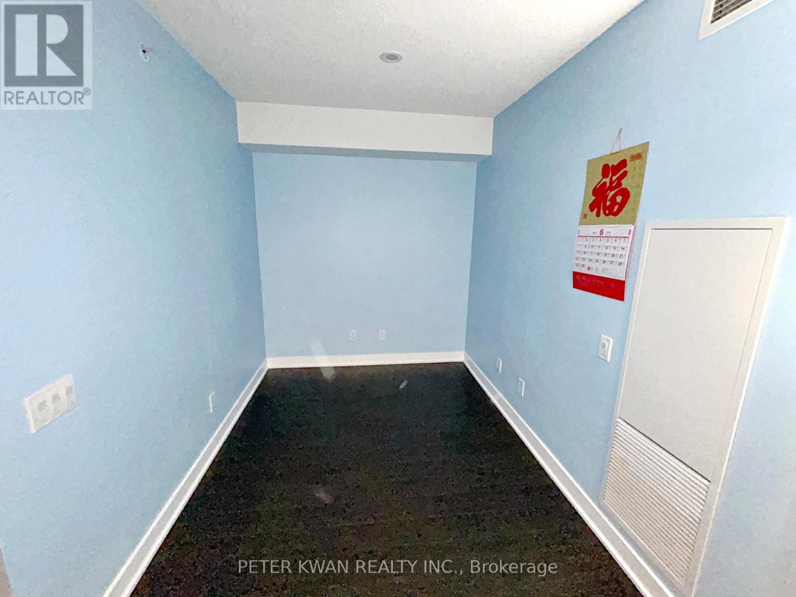 Photo 16 of 1007 19 Bathurst Street, Toronto ON
