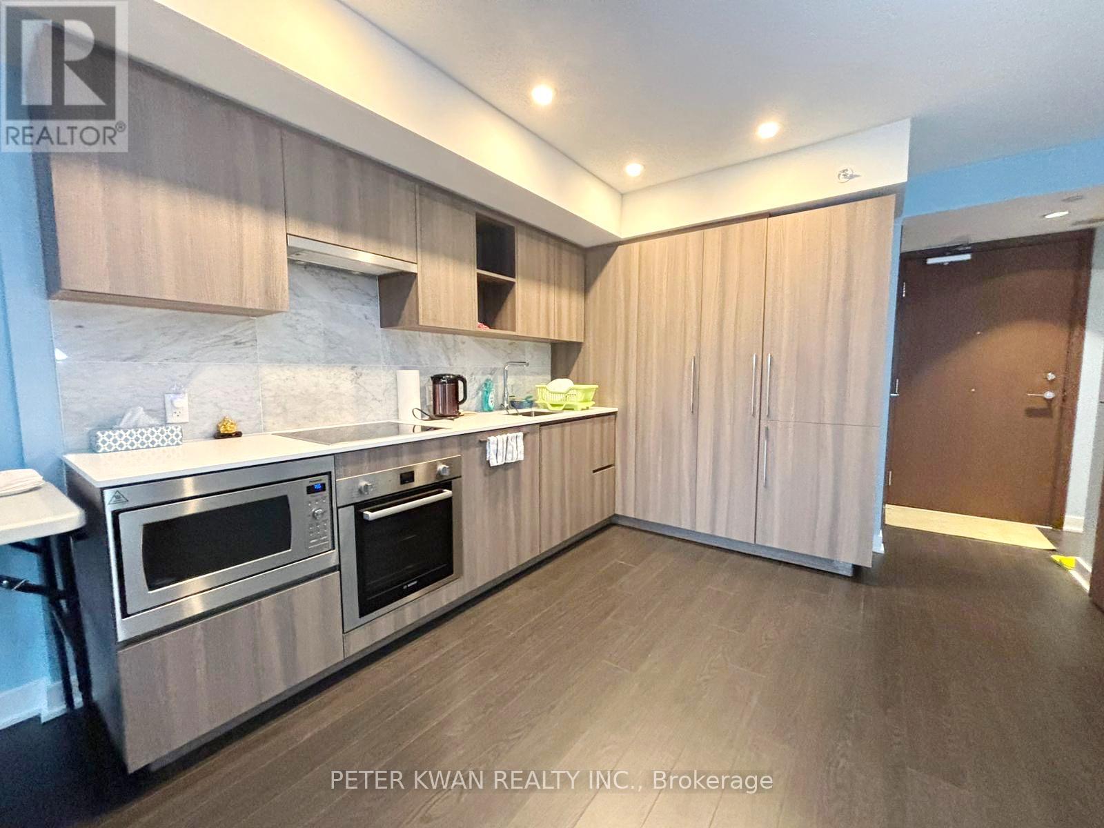 Photo 20 of 1007 19 Bathurst Street, Toronto ON
