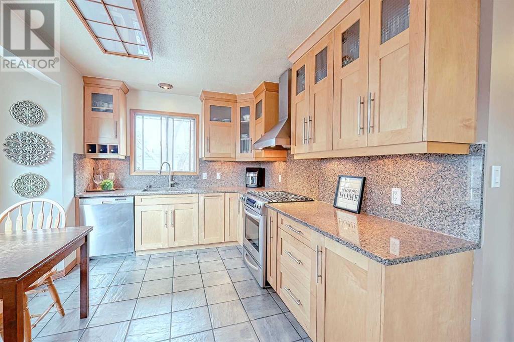 5007 Vallance Crescent NW, Calgary, Alberta
