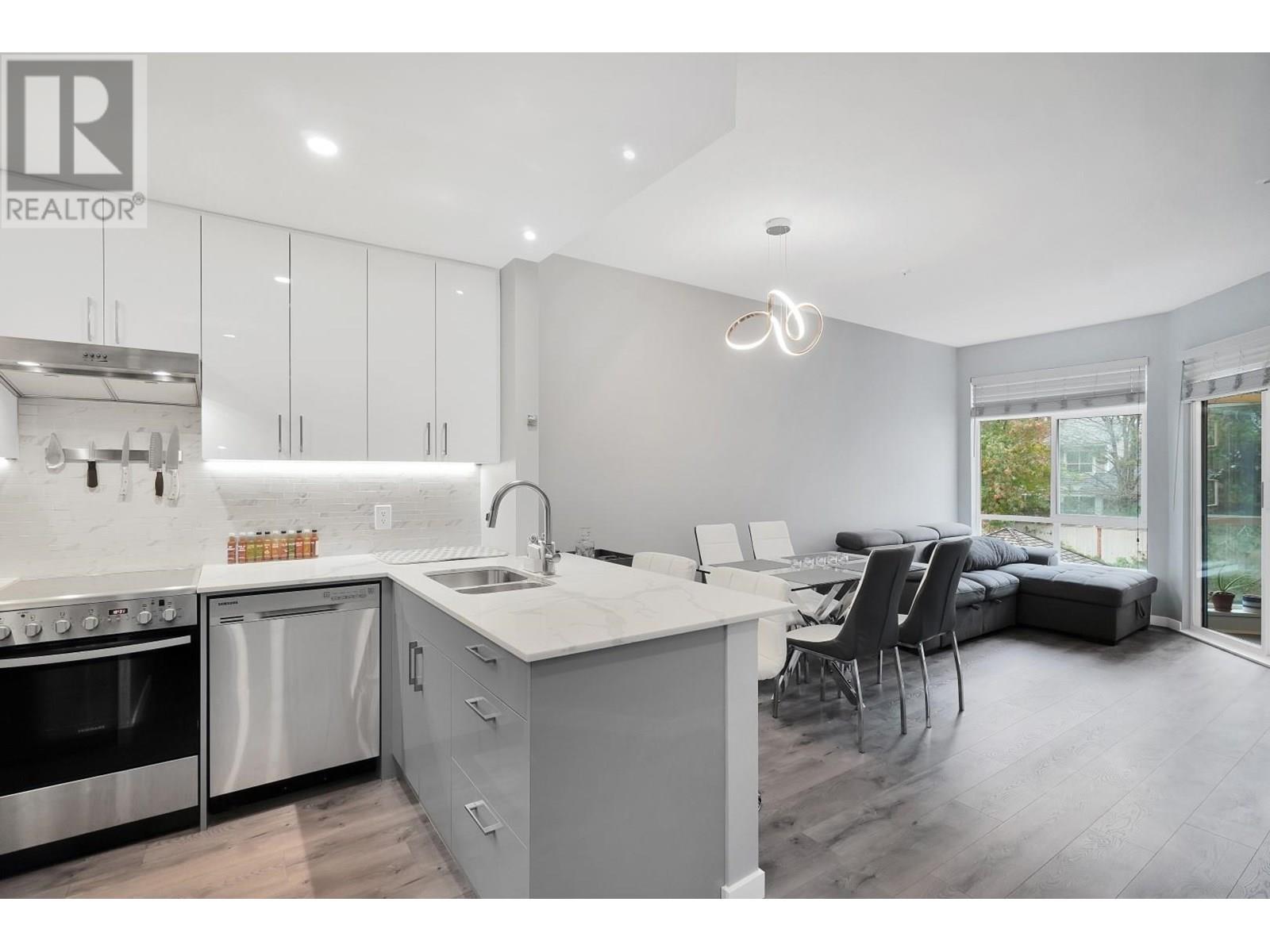 Photo 3 of 306 630 Roche Point Drive, North Vancouver BC