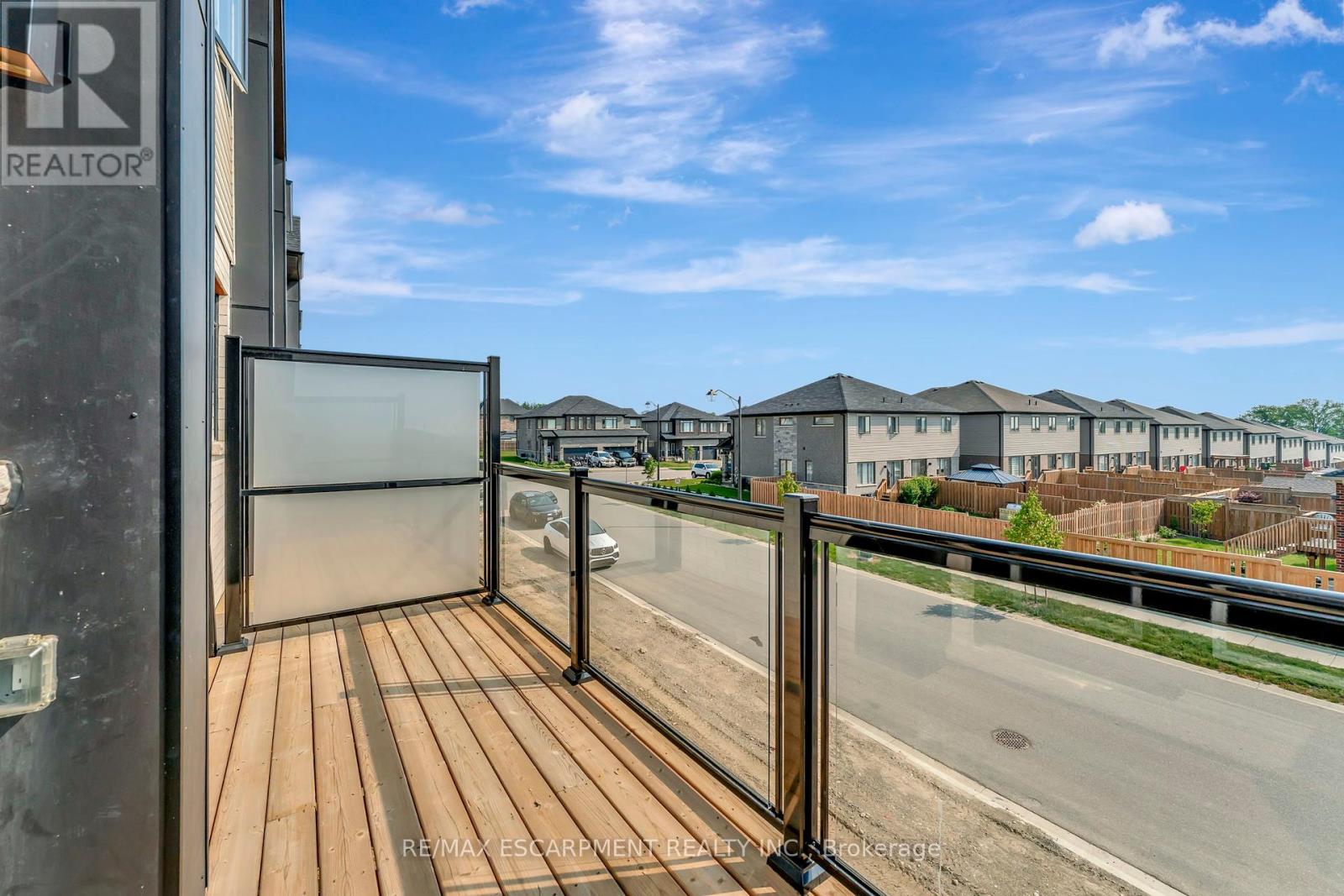 Photo 33 of 90 55 Tom Brown Drive, Brant ON