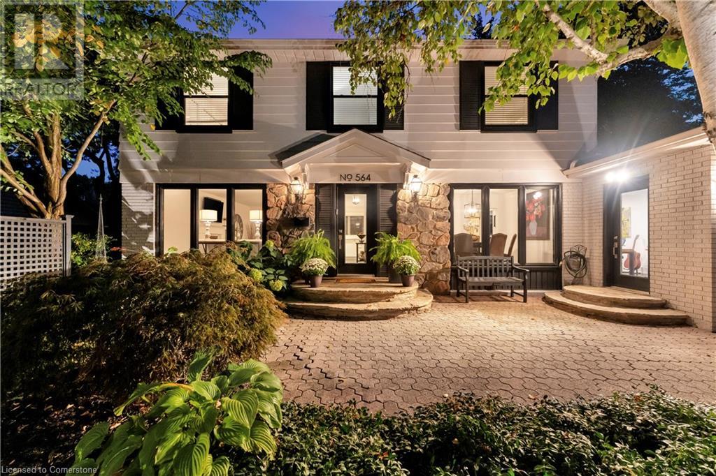 Photo 31 of 564 Rosedale Crescent, Burlington ON