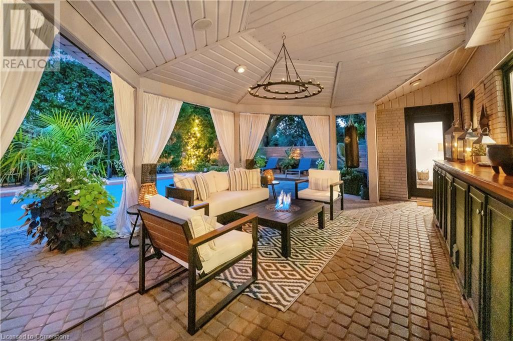 Photo 35 of 564 Rosedale Crescent, Burlington ON
