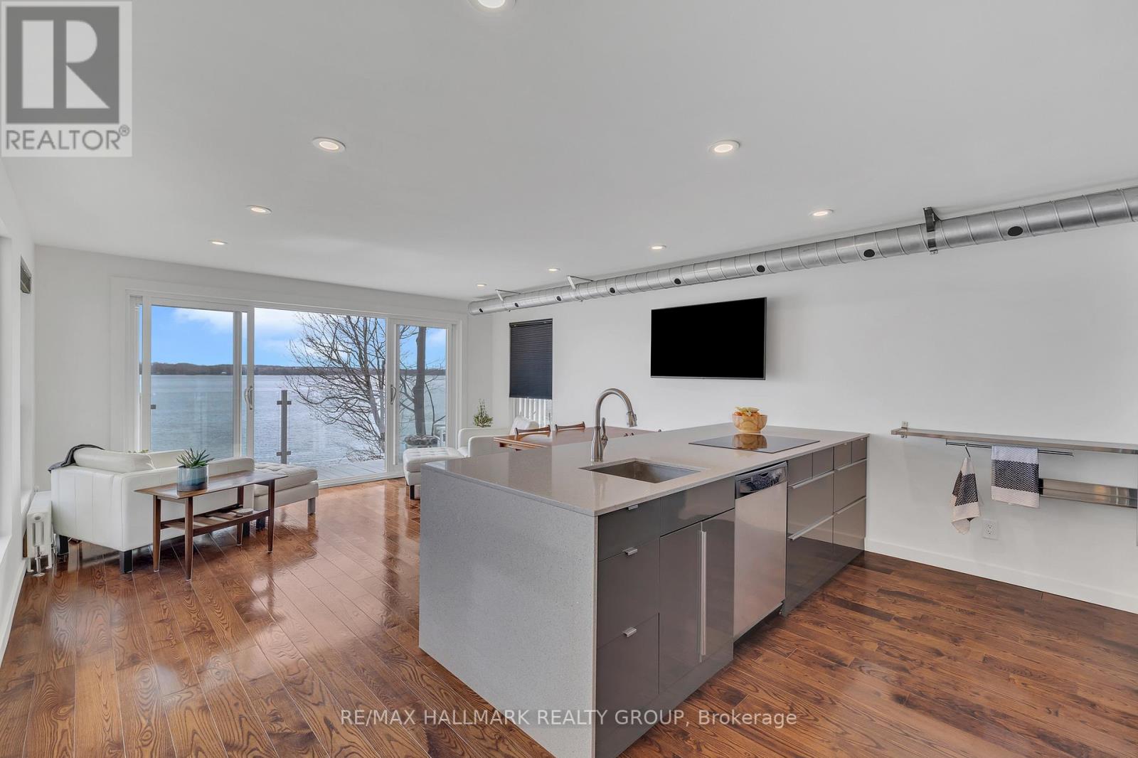 Photo 20 of 197 Brockmere Cliff Road, Elizabethtownkitley ON