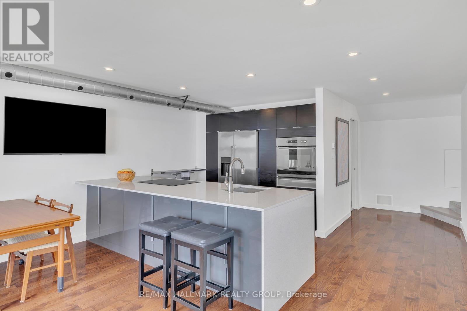 Photo 27 of 197 Brockmere Cliff Road, Elizabethtownkitley ON