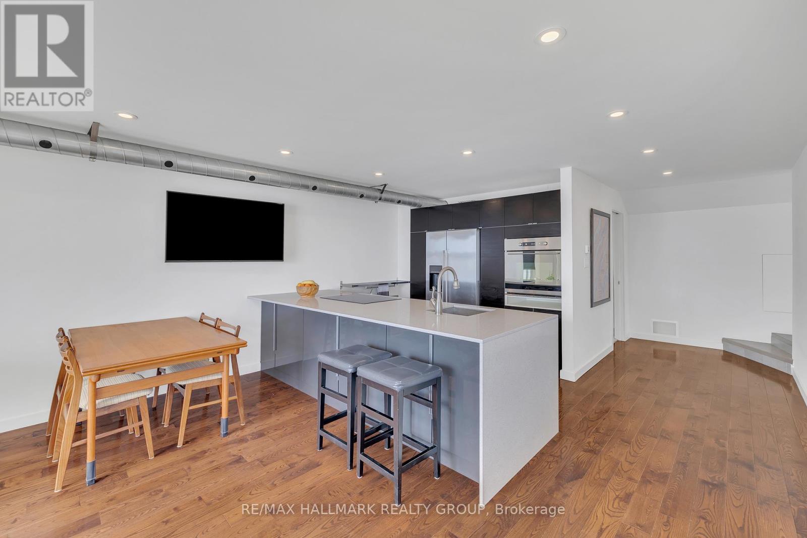 Photo 29 of 197 Brockmere Cliff Road, Elizabethtownkitley ON