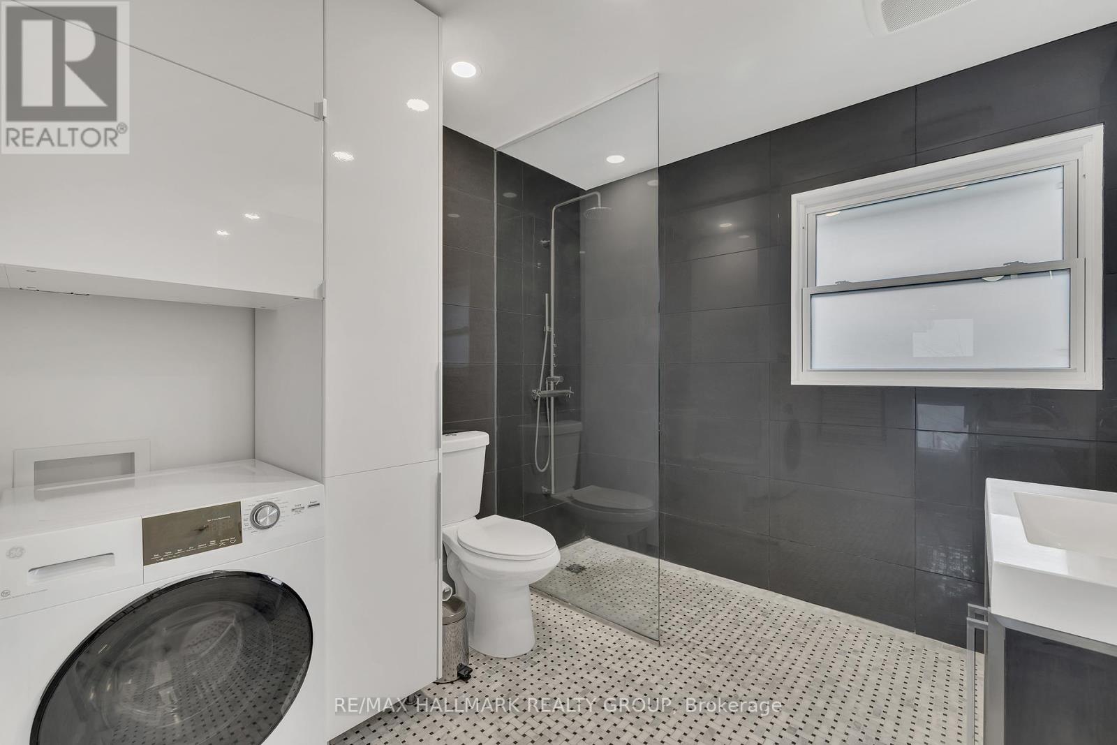 Photo 45 of 197 Brockmere Cliff Road, Elizabethtownkitley ON