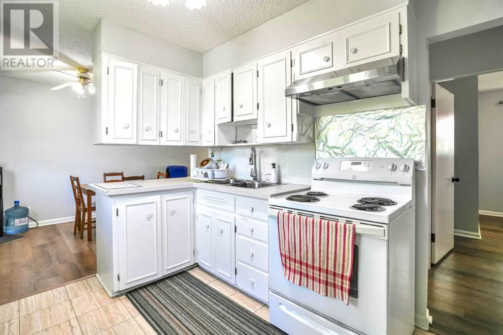Single Family House Bungalow for Sale in   Street SE Southview Calgary 