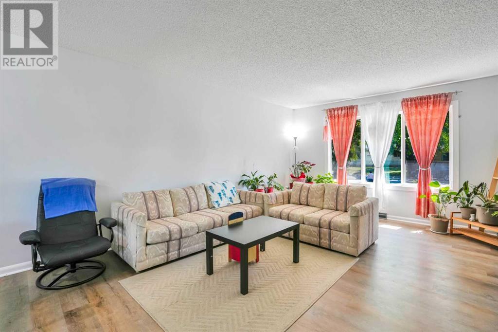Single Family House Bungalow for Sale in   Street SE Southview Calgary 