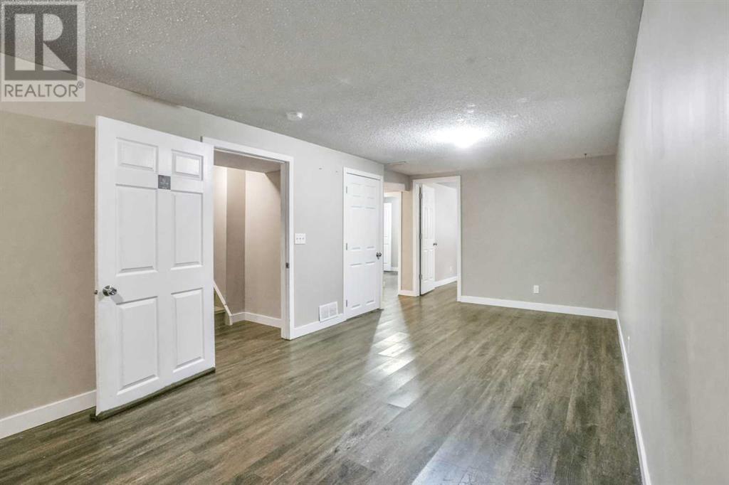 Single Family House Bungalow for Sale in   Street SE Southview Calgary 
