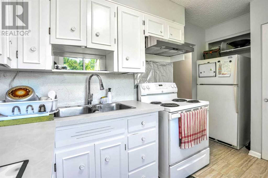 Single Family House Bungalow for Sale in   Street SE Southview Calgary 