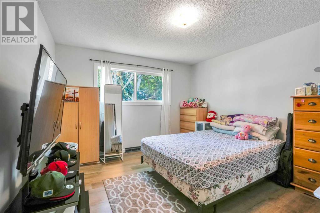 Single Family House Bungalow for Sale in   Street SE Southview Calgary 