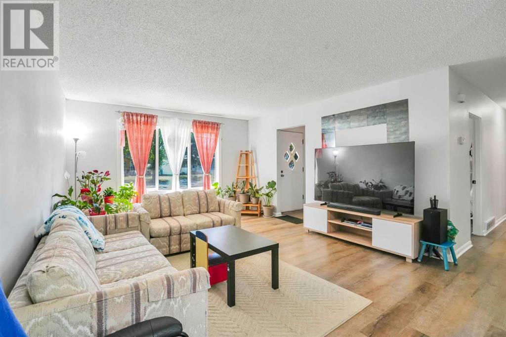 Single Family House Bungalow for Sale in   Street SE Southview Calgary 