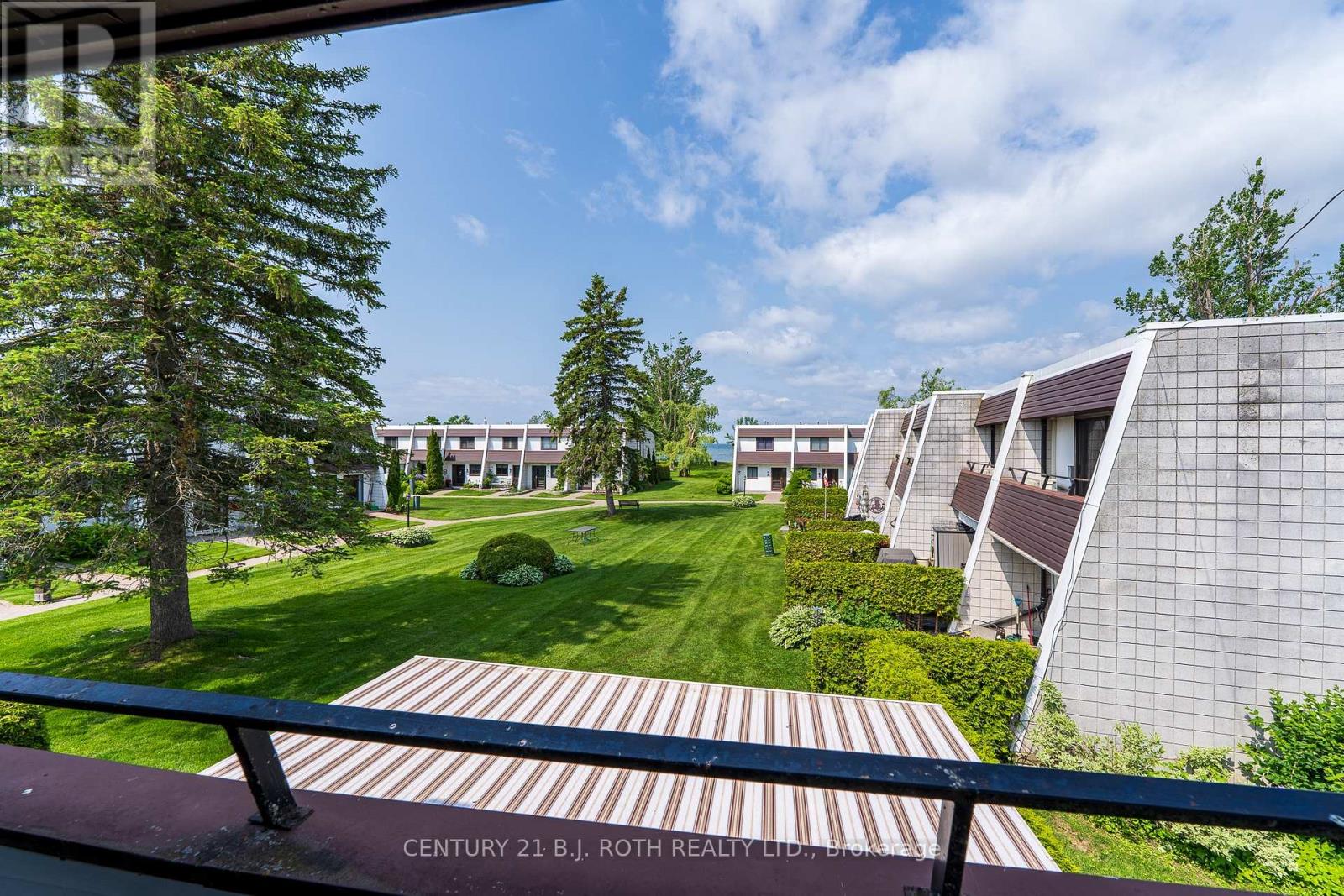 Photo 18 of 26 1 Paradise Boulevard, Ramara ON