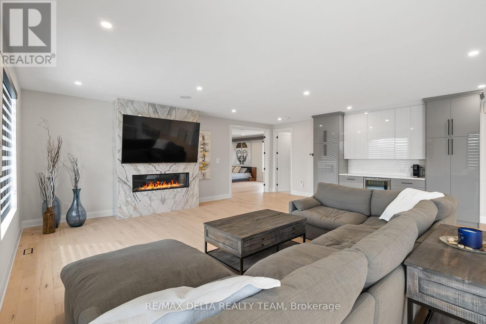 Photo 44 of 663 Ballycastle Crescent, Ottawa ON
