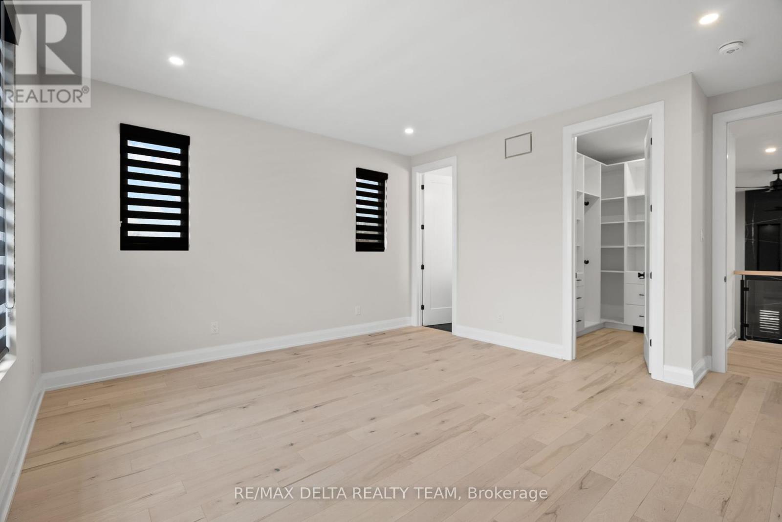 Photo 37 of 663 Ballycastle Crescent, Ottawa ON