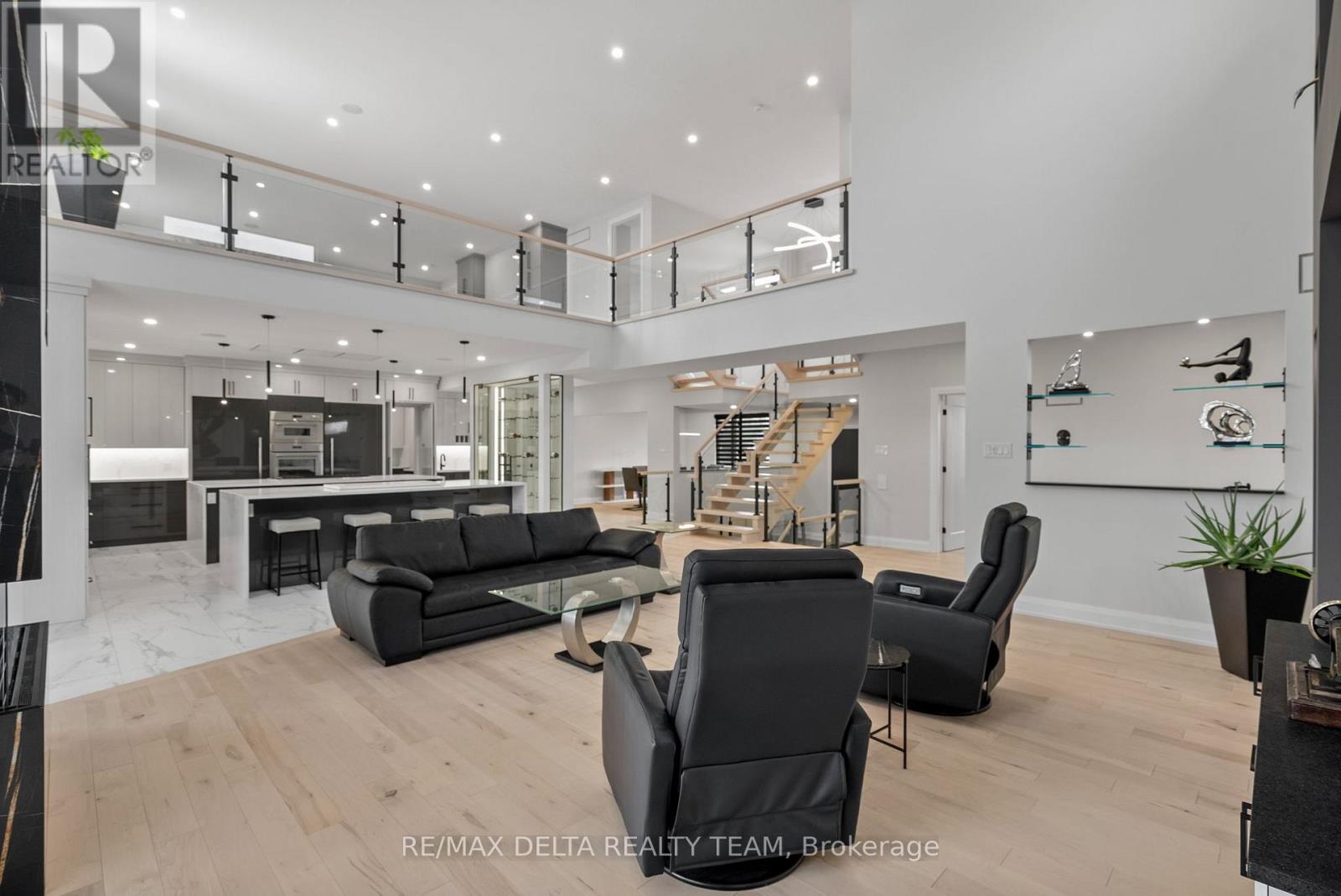 Photo 5 of 663 Ballycastle Crescent, Ottawa ON