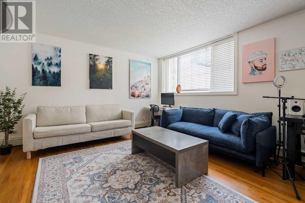19, 4915 8 Street SW, Calgary, Alberta