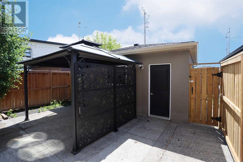 Single Family House for Sale in   Avenue NW Capitol Hill Calgary 