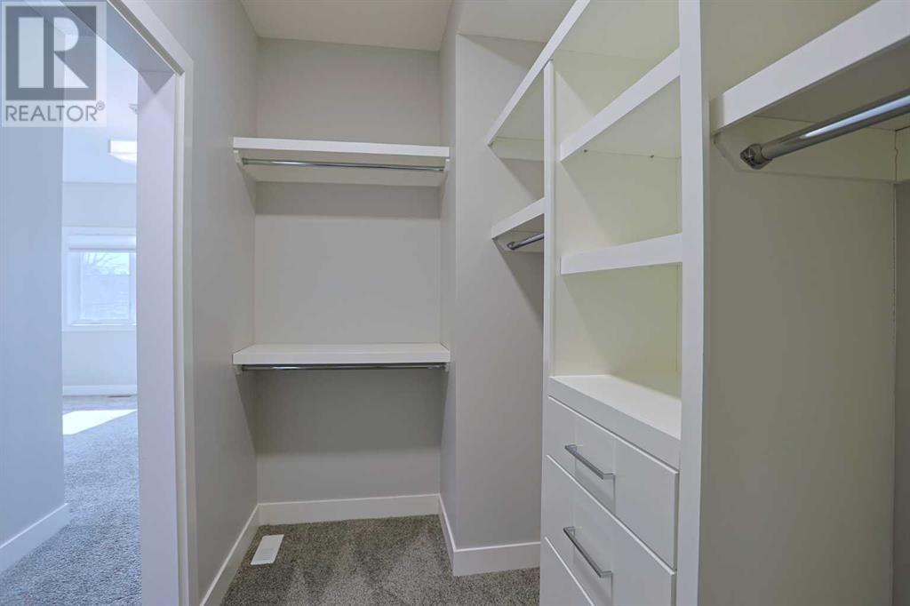 Single Family House for Sale in   Avenue NW Capitol Hill Calgary 