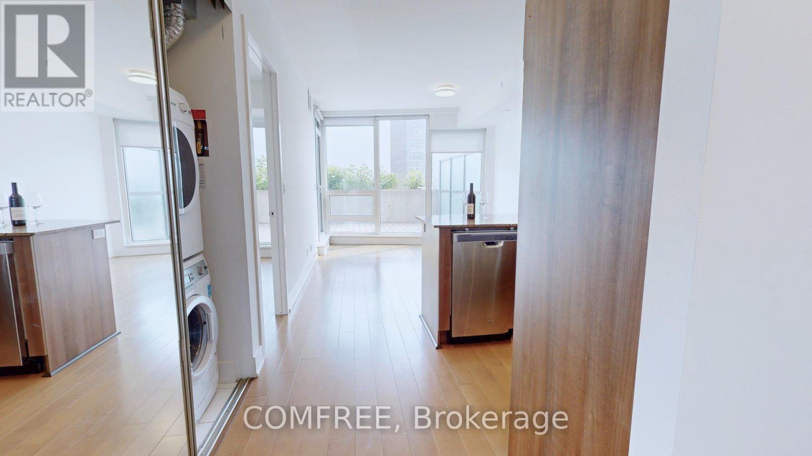 Photo 9 of 606 485 Richmond Road, Ottawa ON