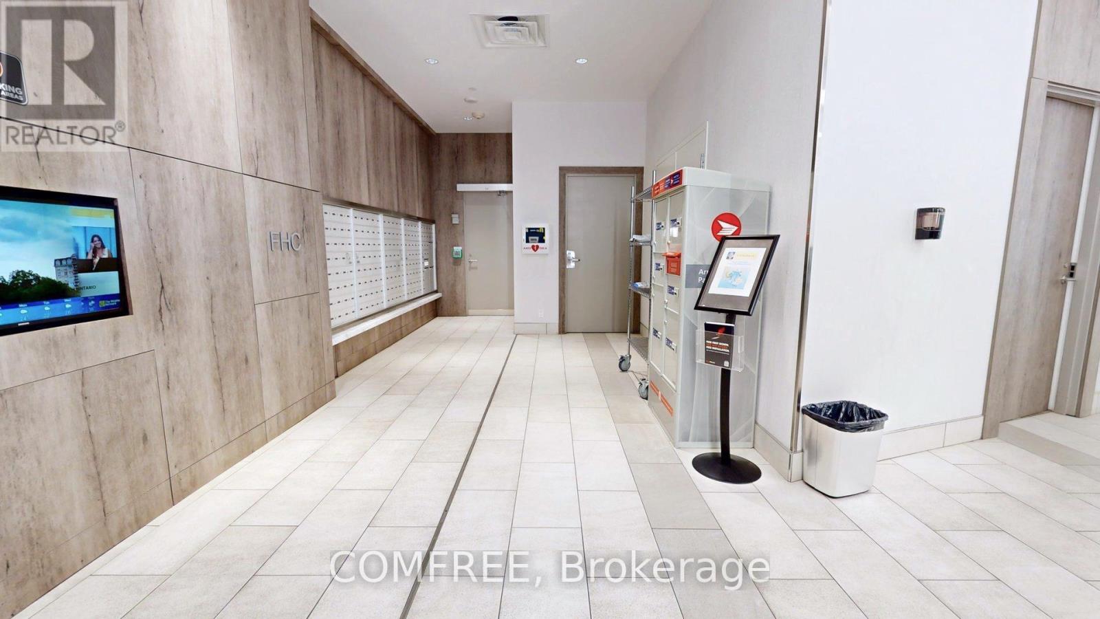 Photo 5 of 606 485 Richmond Road, Ottawa ON