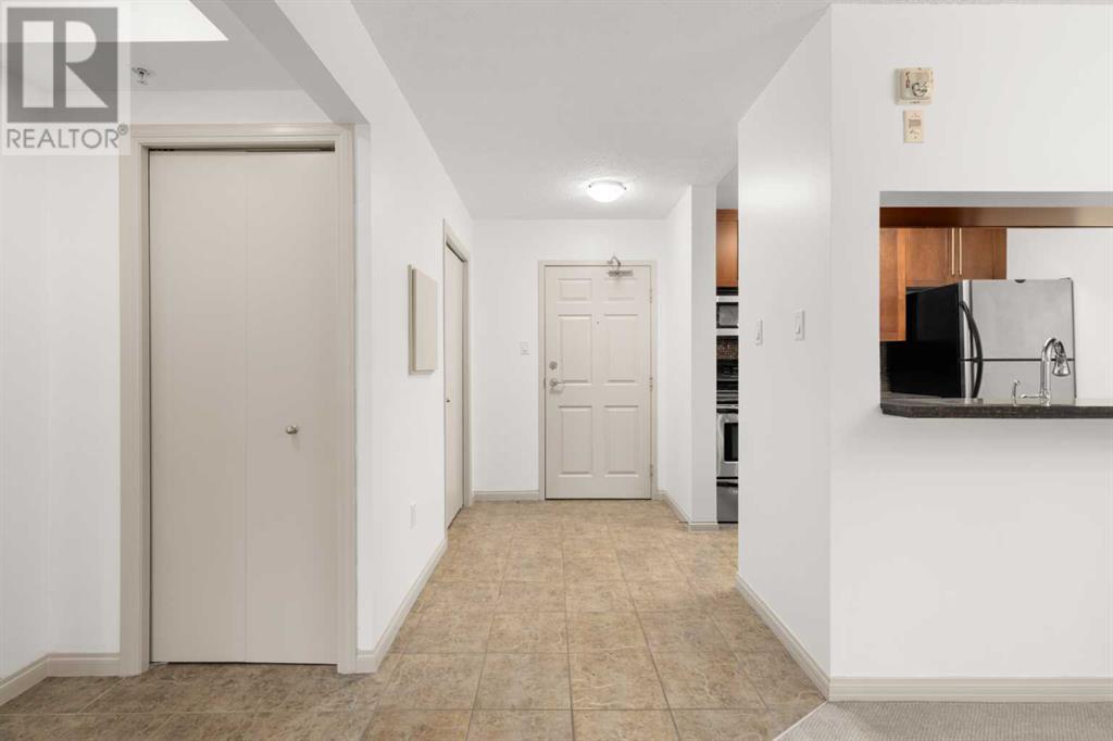 Single Family House for Sale in   Kingsmere Crescent SW Kingsland Calgary 