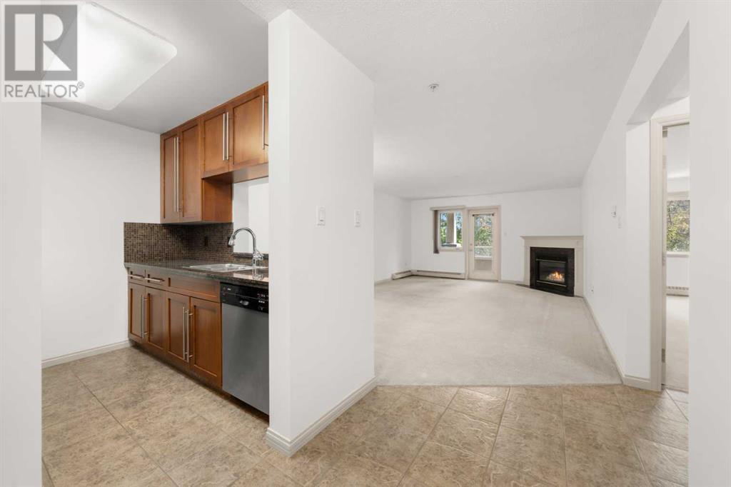 Single Family House for Sale in   Kingsmere Crescent SW Kingsland Calgary 