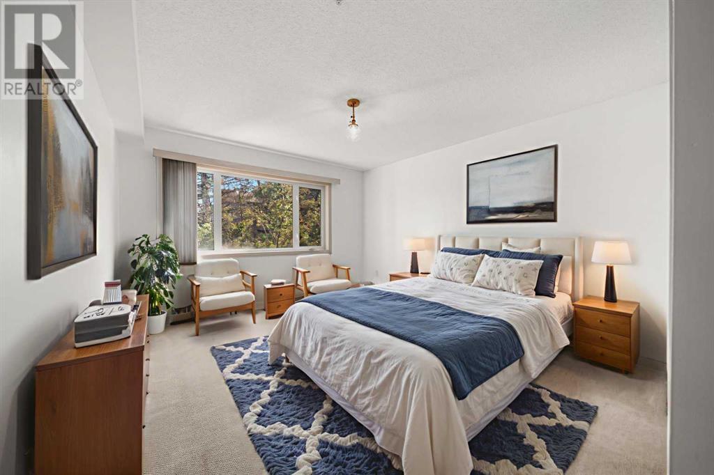 Single Family House for Sale in   Kingsmere Crescent SW Kingsland Calgary 
