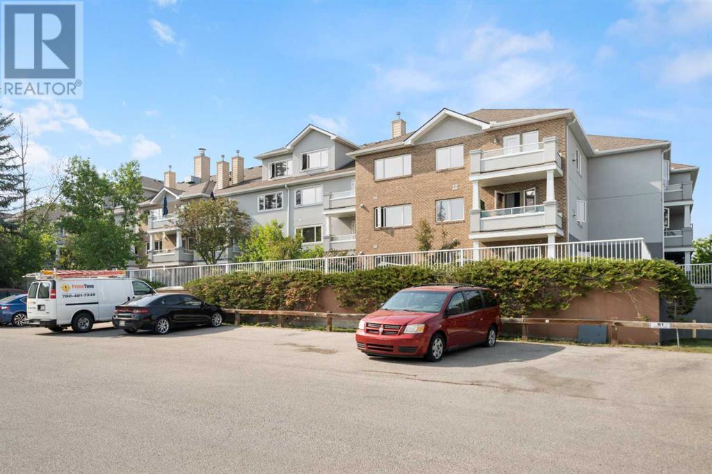 Single Family House for Sale in   Kingsmere Crescent SW Kingsland Calgary 