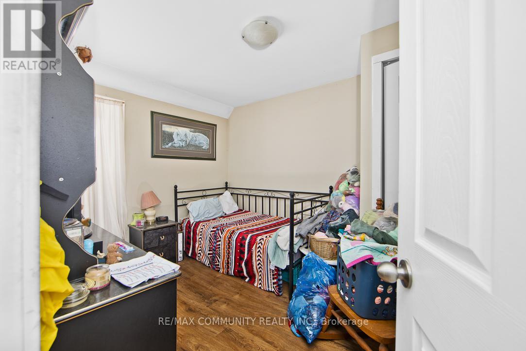 Photo 25 of 81 83 Moira Street W, Belleville ON