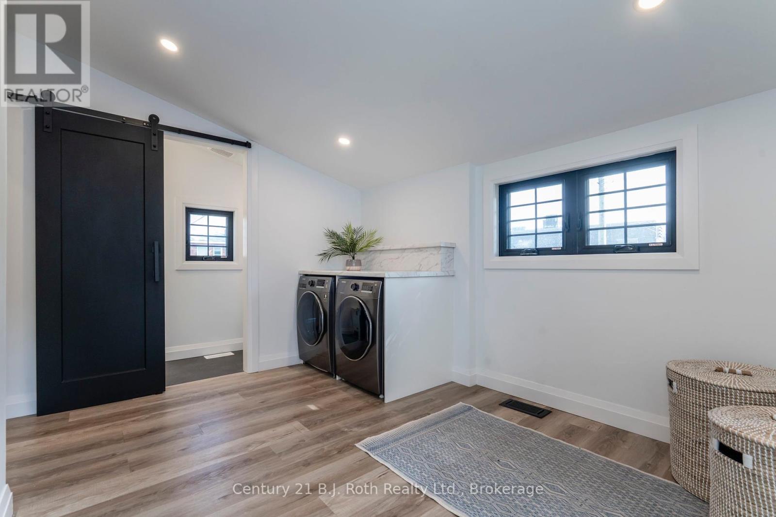 Photo 15 of 339 First Street W, Midland ON