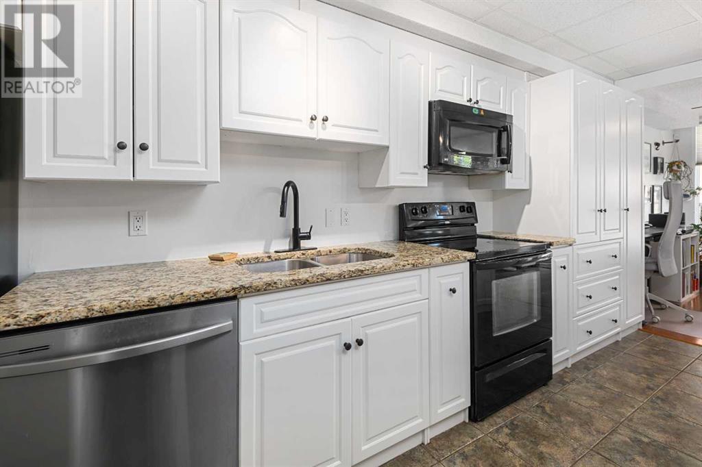 Single Family House for Sale in   Meredith Road NE Crescent Heights Calgary 
