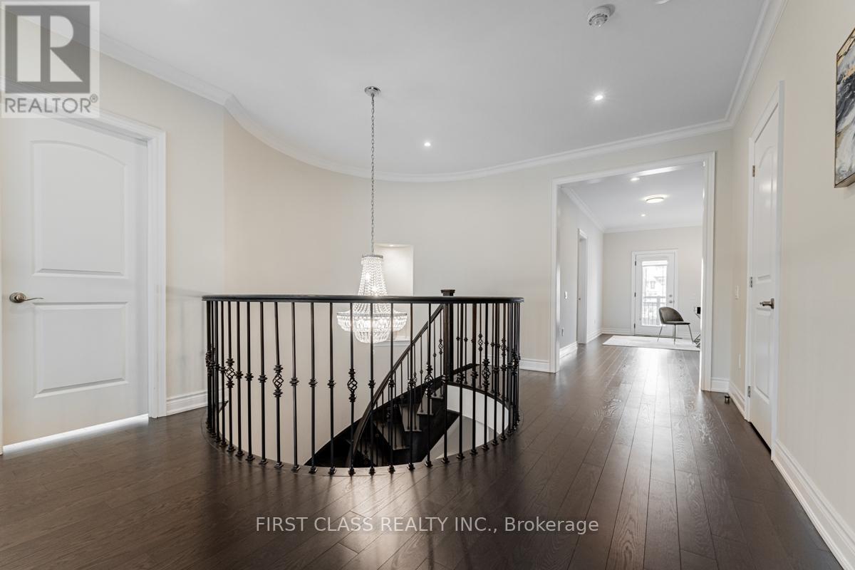 Single Family House for Sale in  MOWER AVENUE Vaughan (Patterson) 