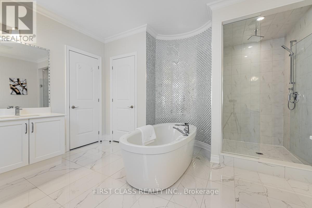 Single Family House for Sale in  MOWER AVENUE Vaughan (Patterson) 