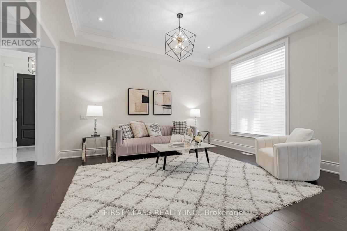 Single Family House for Sale in  MOWER AVENUE Vaughan (Patterson) 