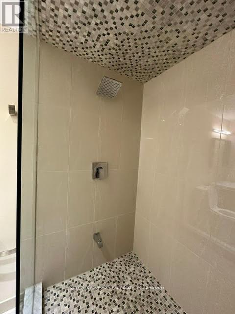 Single Family House for Sale in BASEMENT   WILLIAM BOWES BOULEVARD Vaughan (Patterson) 