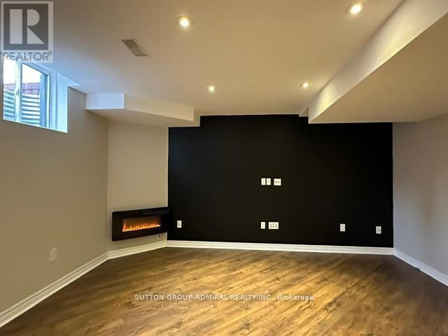 Single Family House for Sale in BASEMENT   WILLIAM BOWES BOULEVARD Vaughan (Patterson) 