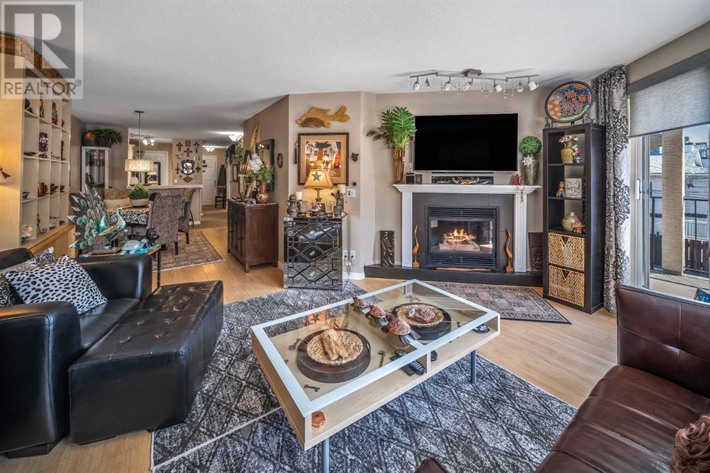Single Family House for Sale in    Avenue SW Windsor Park Calgary 