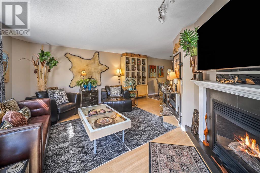 Single Family House for Sale in    Avenue SW Windsor Park Calgary 