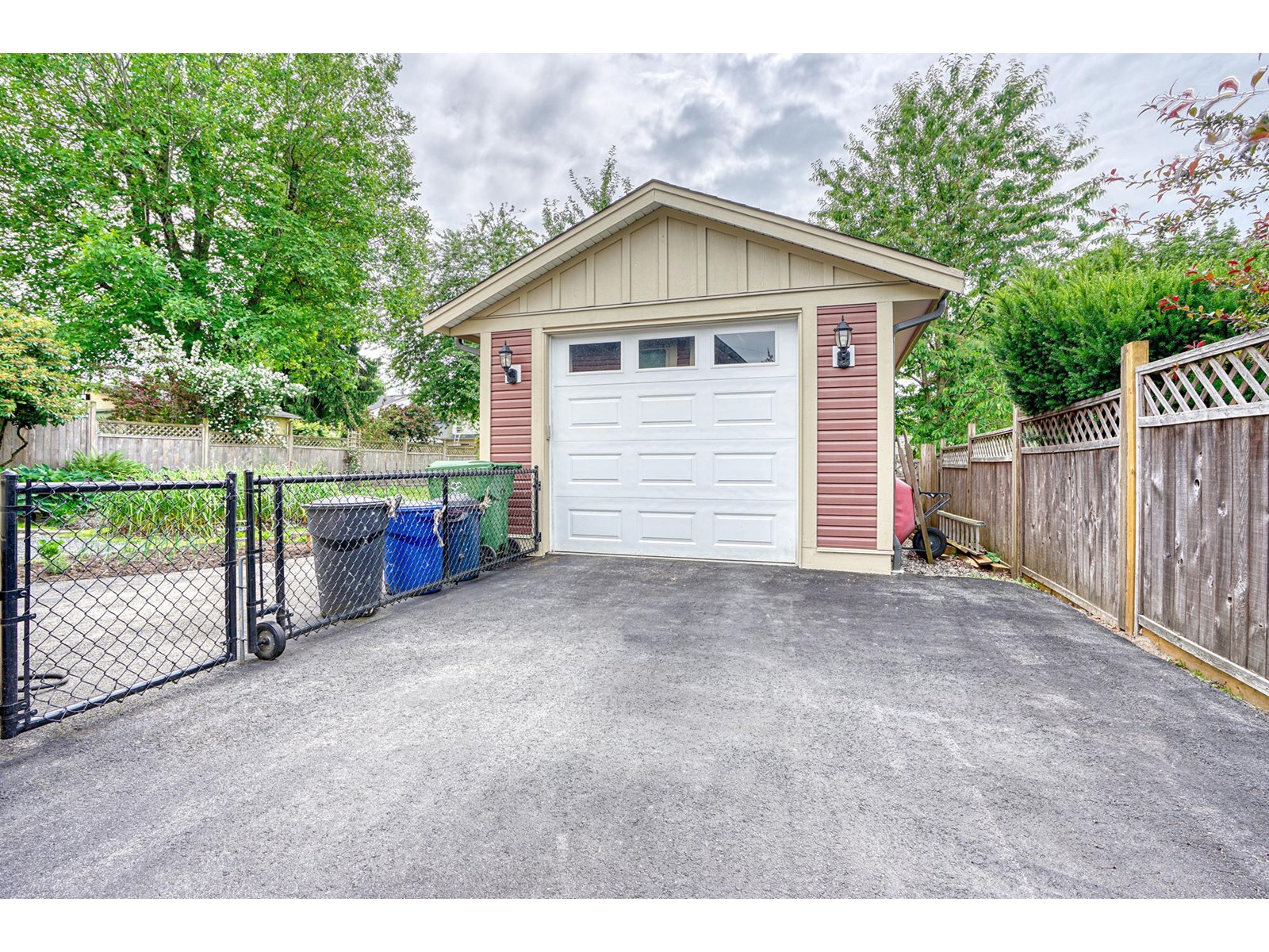 Photo 9 of 9613 Hazel Street Chilliwack Proper East, Chilliwack BC