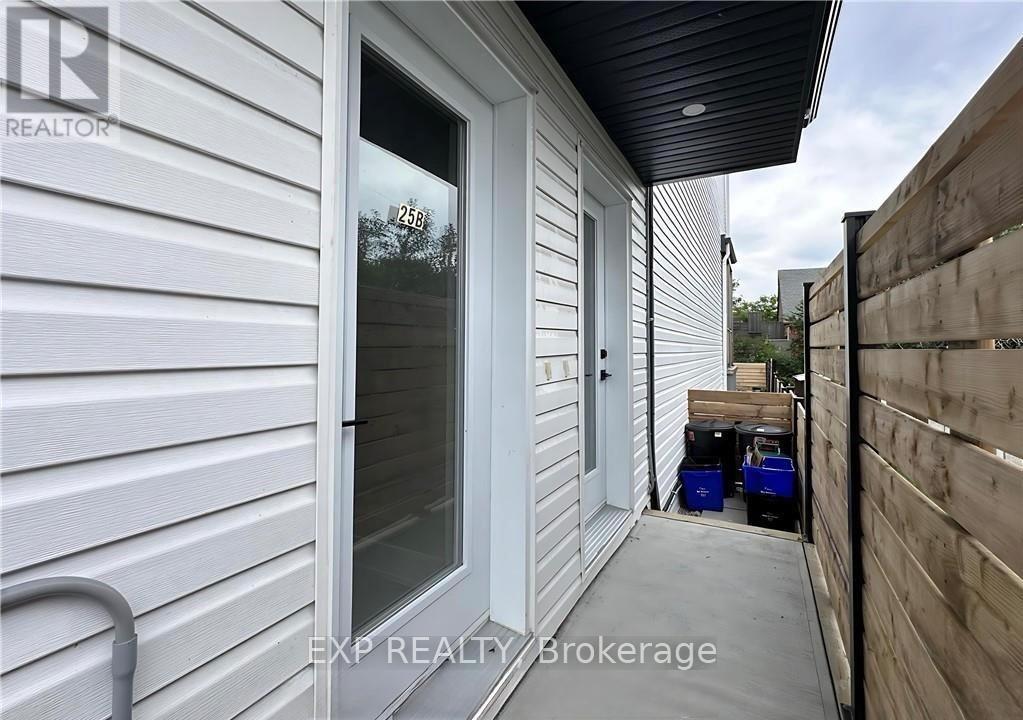 Photo 2 of 25 27 Omeara Street, Ottawa ON